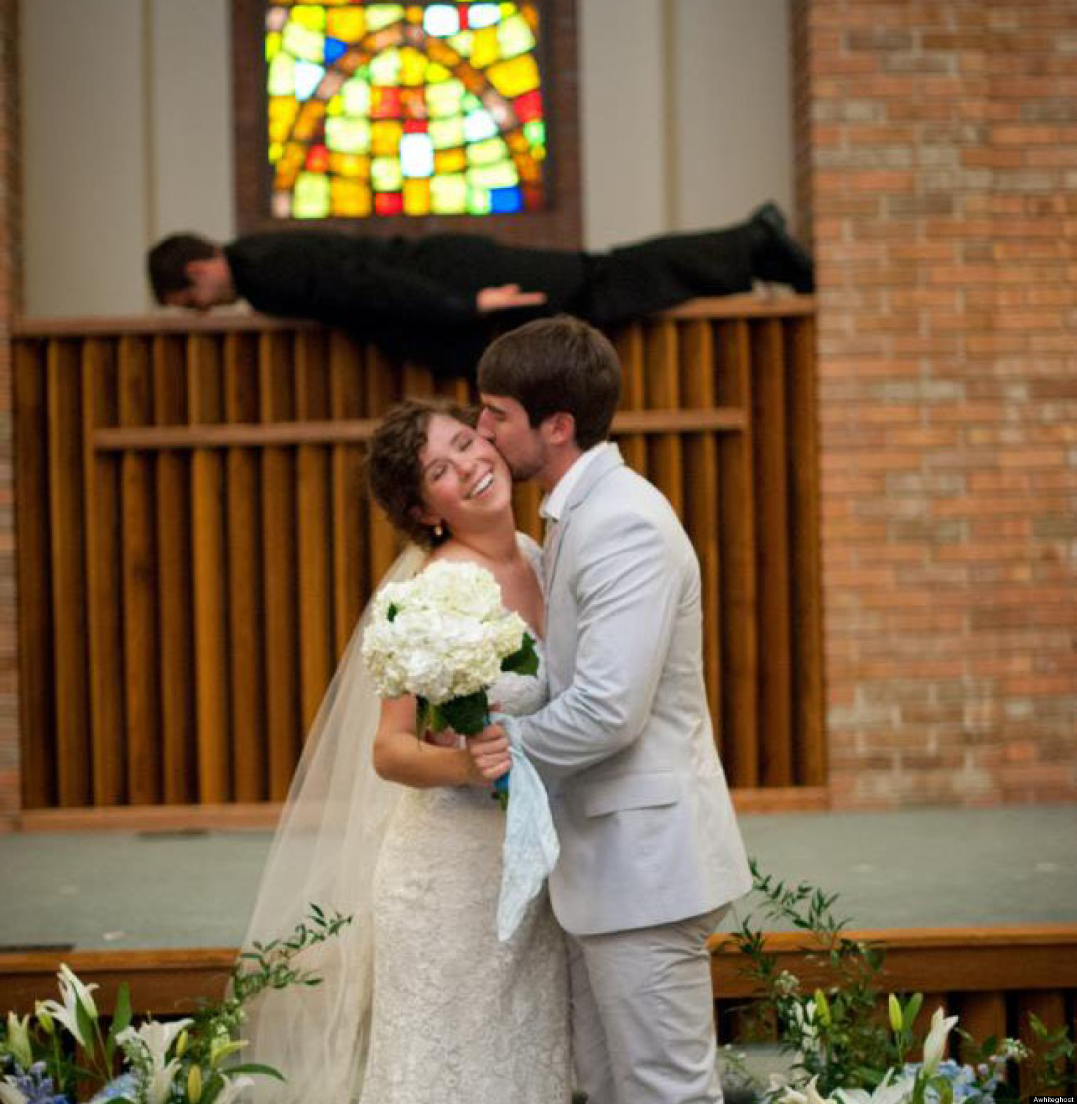 Funny Wedding Photos 10 Shots That Will Make You Giggle (PHOTOS