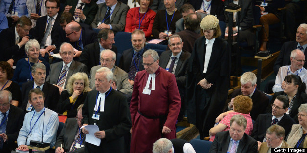 Presbyterian Church Of Scotland Oks Gay Ministers Huffpost 