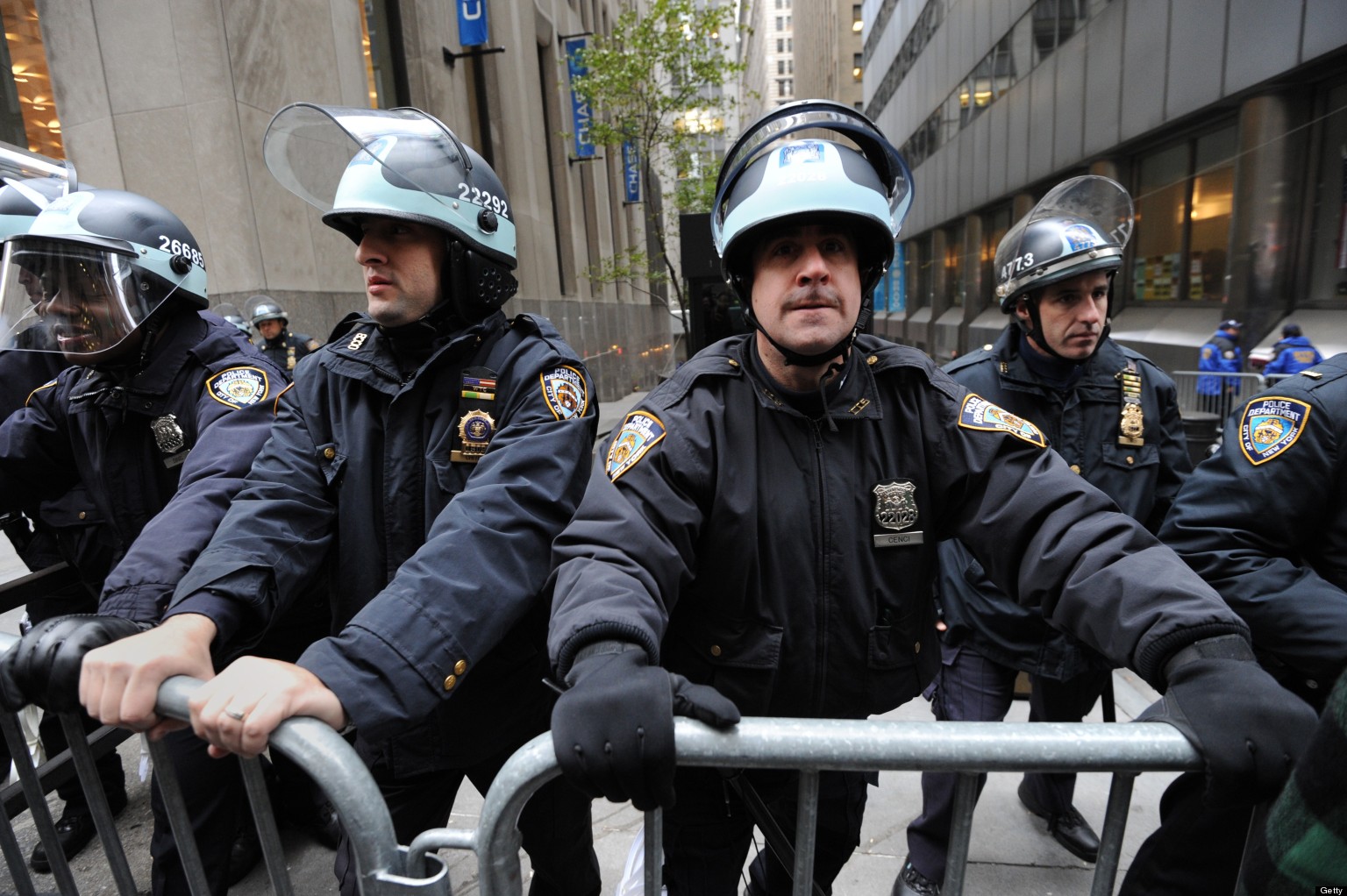 new-york-state-senate-wants-to-make-it-a-felony-to-annoy-a-police