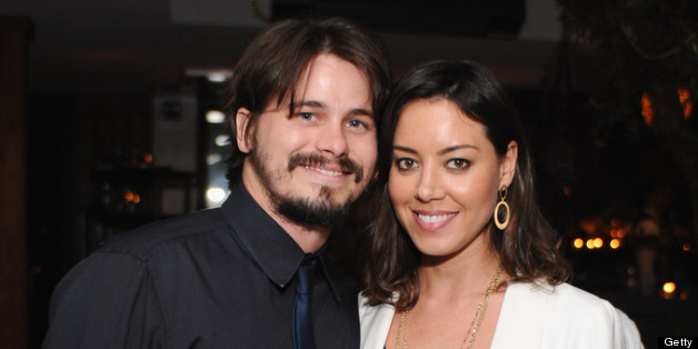 Aubrey Plaza Jason Ritter Tweet Funny Anti Drug Psa Huffpost