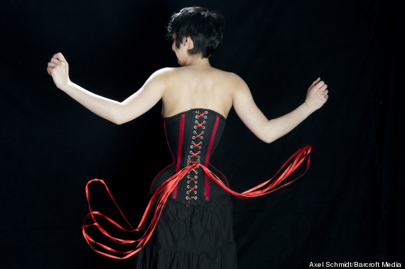 Michèle Köbke Shrinks Waist To 16 Inches By Wearing A Corset Every Day