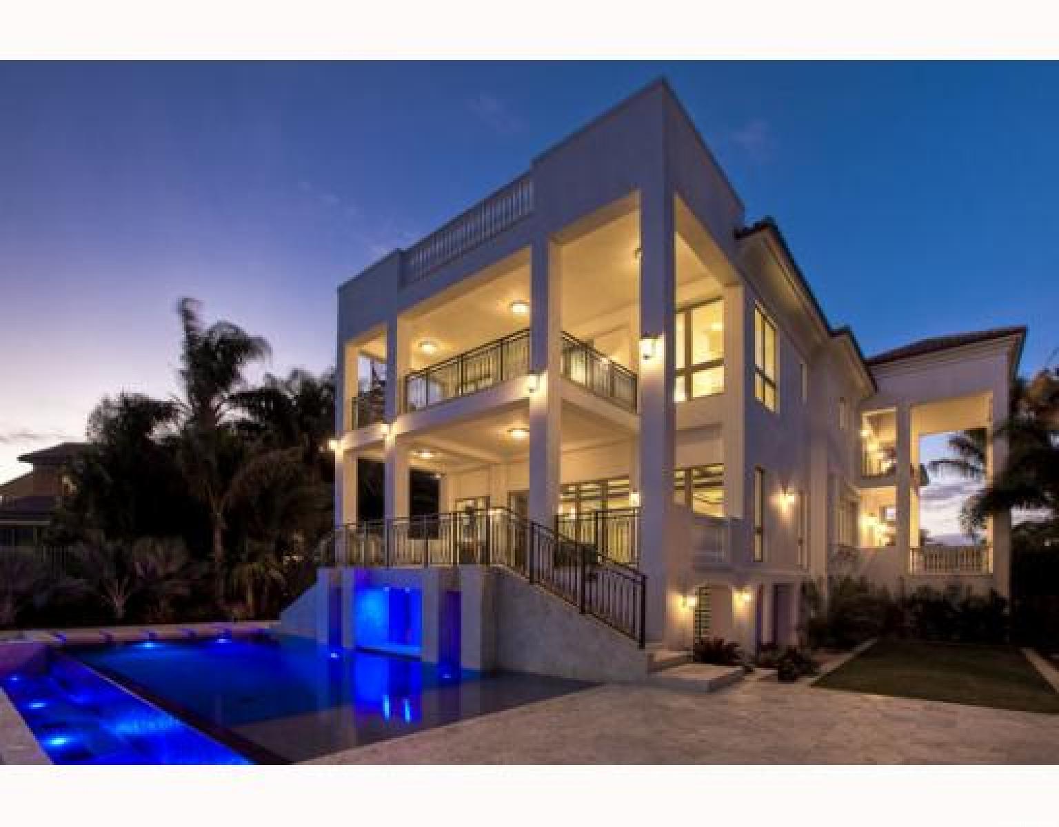 LeBron James Conoce su casa en Coconut Grove, Miami (FOTOS) HuffPost