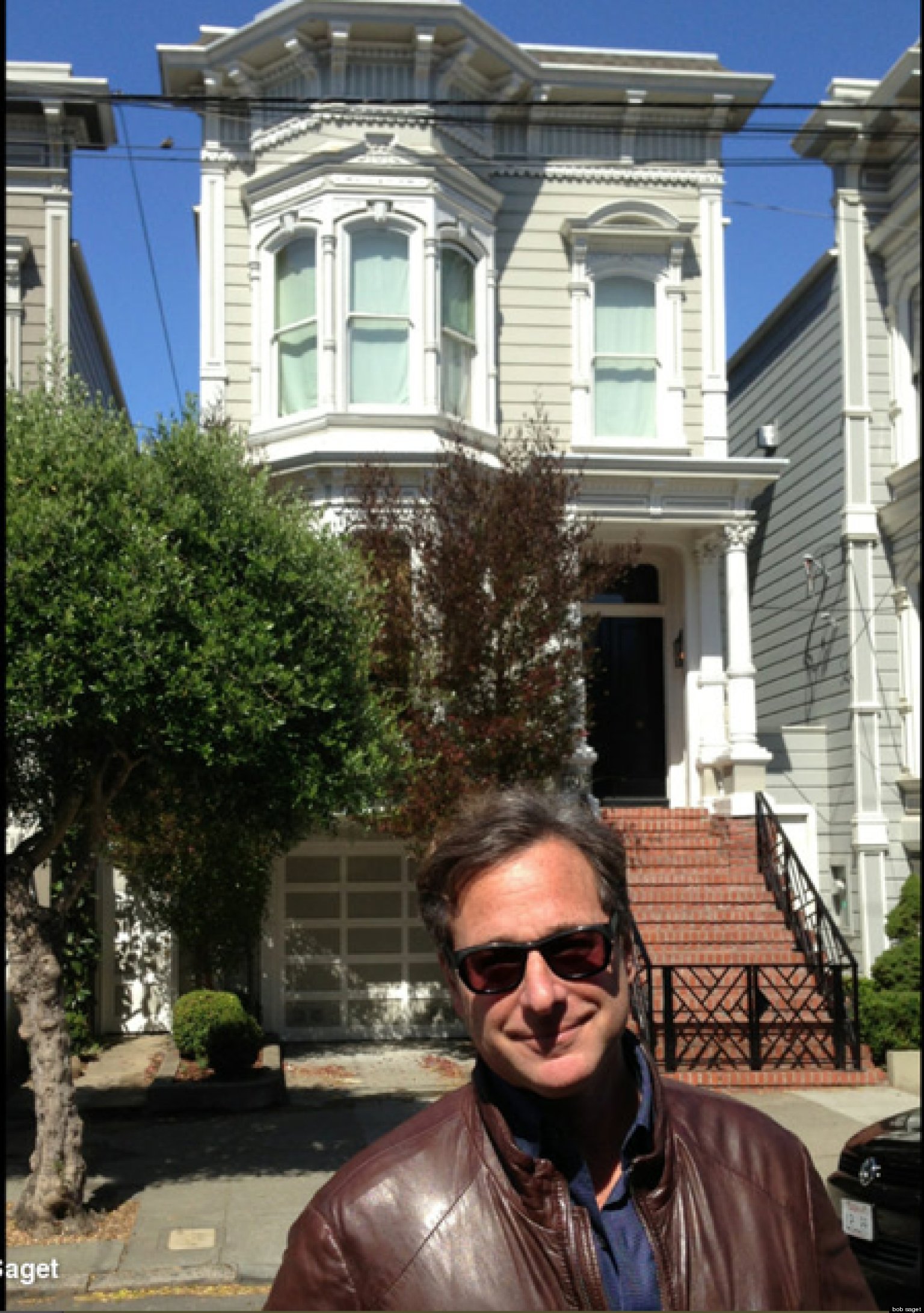 'Full House': Bob Saget Stops By San Francisco House; Calls It 'Creepy' (PHOTO) | HuffPost1536 x 2182