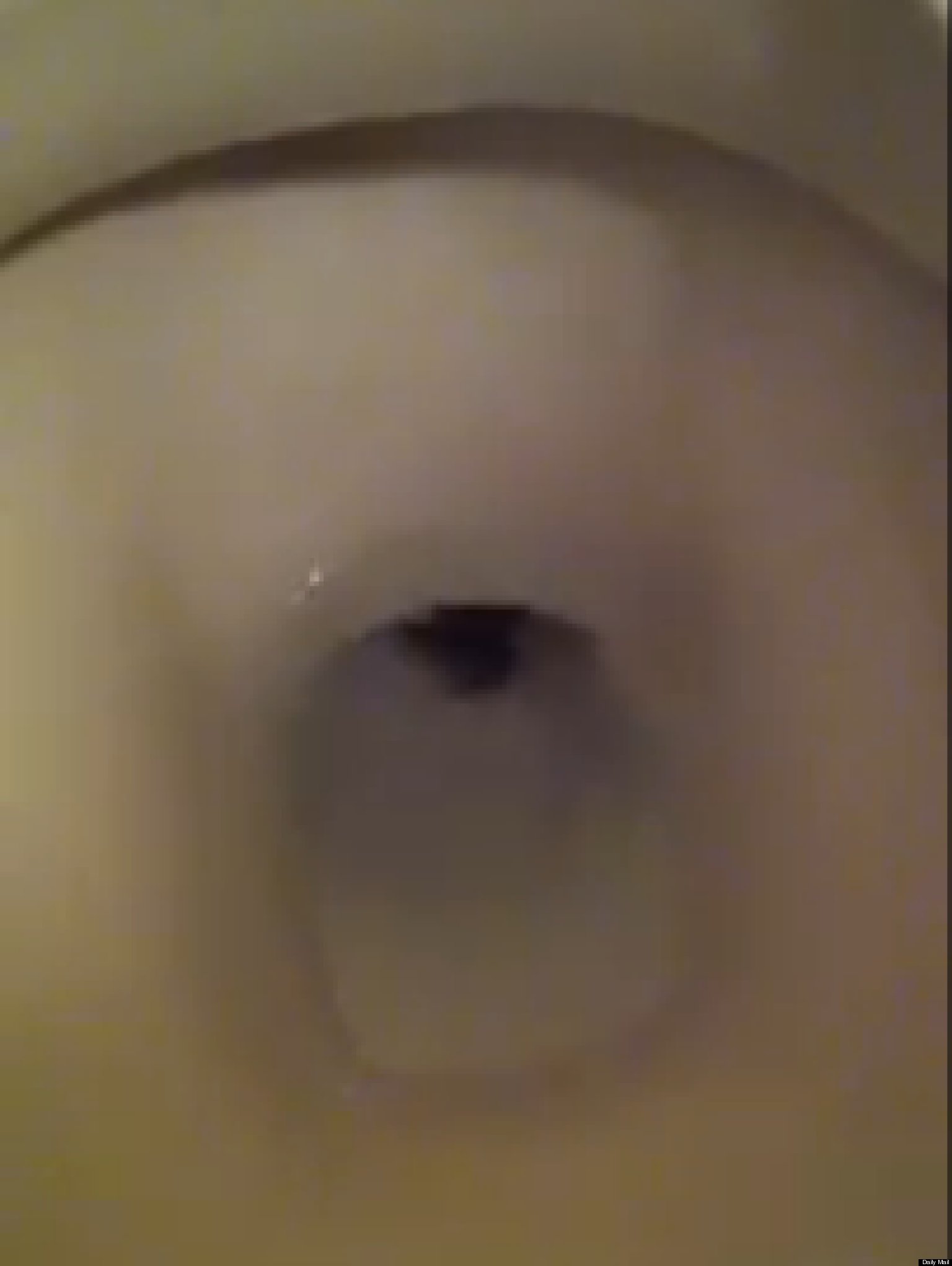 Rat In Toilet: Margaret, Keith Woods \'Petrified\' Of Bathroom Rodent ... Rat In Toilet: Margaret, Keith Woods \'Petrified\' Of Bathroom Rodent ...