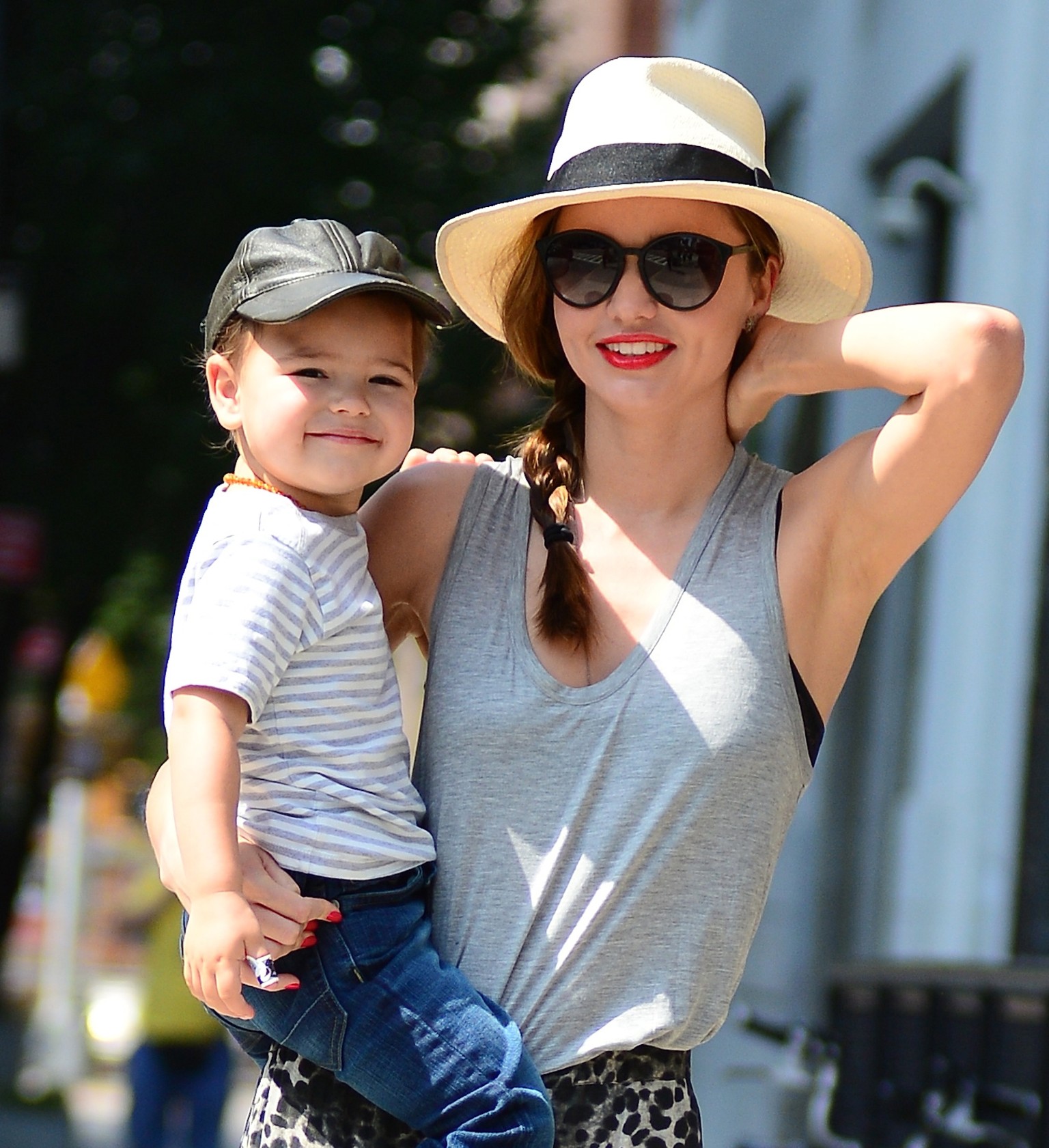 Miranda Kerr And Flynn Model Mommy Swings Around With Her Son PHOTO   O MIRANDA KERR SON Facebook 