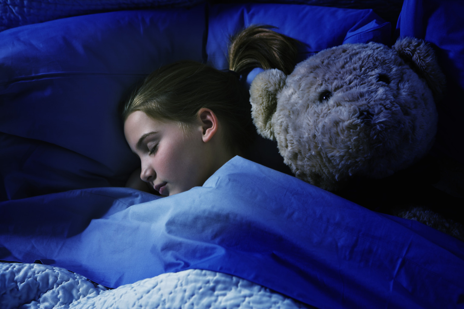 when-can-my-child-sleep-with-a-pillow-babycenter