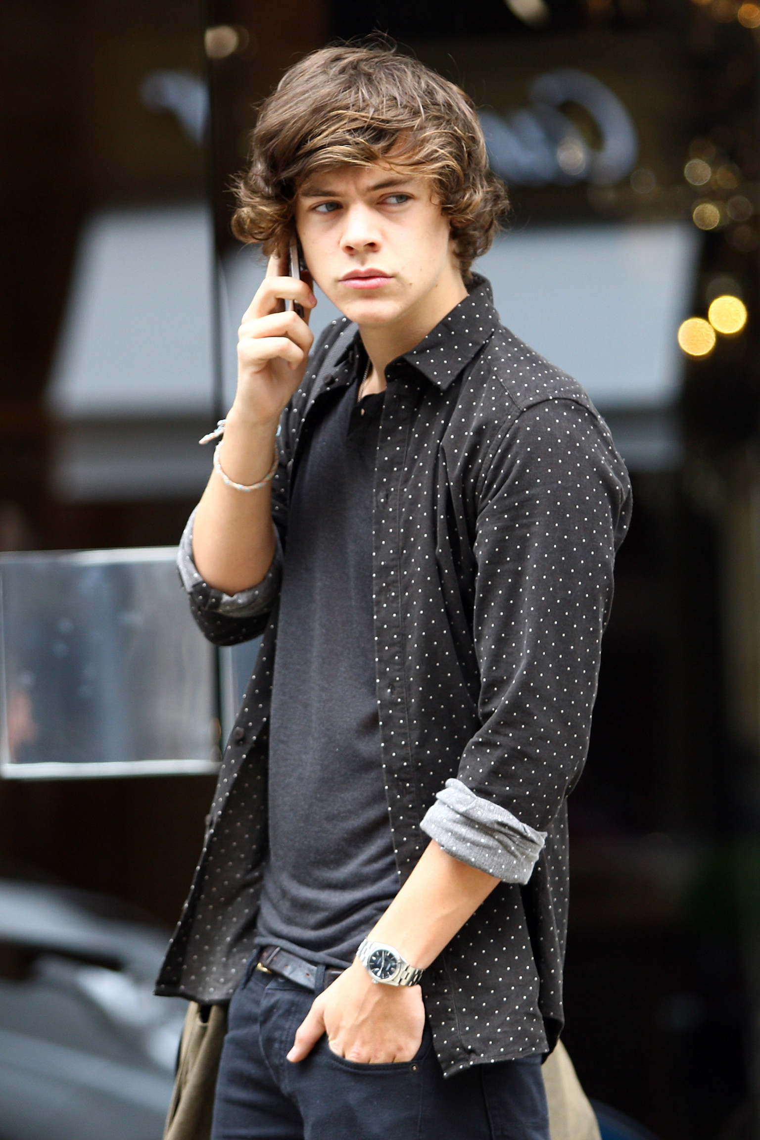 Harry Styles Twitter: One Direction Singer Tweets Fans 