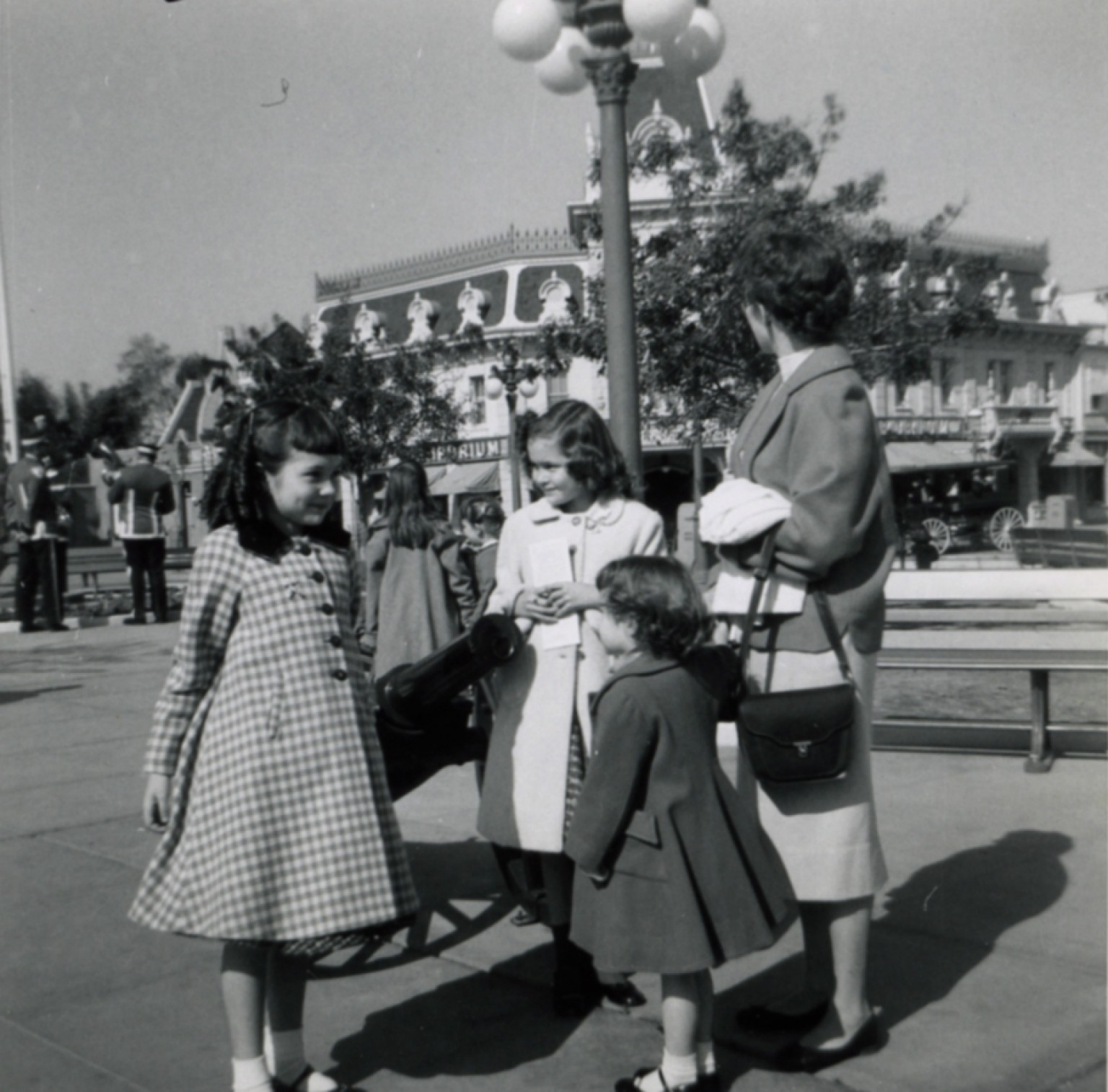 Vintage Disney Photos Disney World, Disneyland Snapshots From The Past (PHOTOS) HuffPost