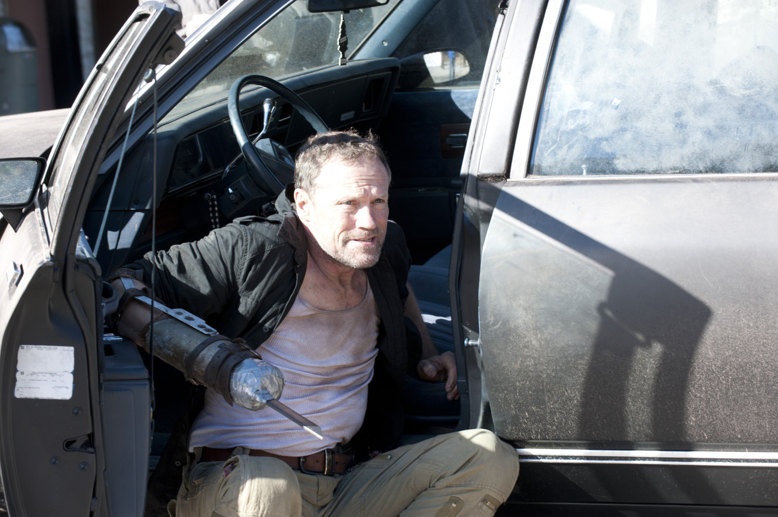 Michael Rooker Merle's 'Walking Dead' 'Knife Arm' Made My Arm Go Numb