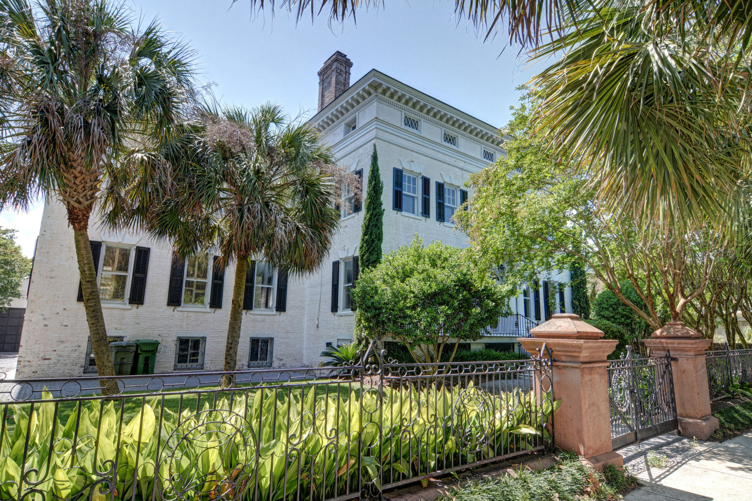 Dudley Mansion, Once Owned By Couple Who Allegedly Inspired 'Keeping Up