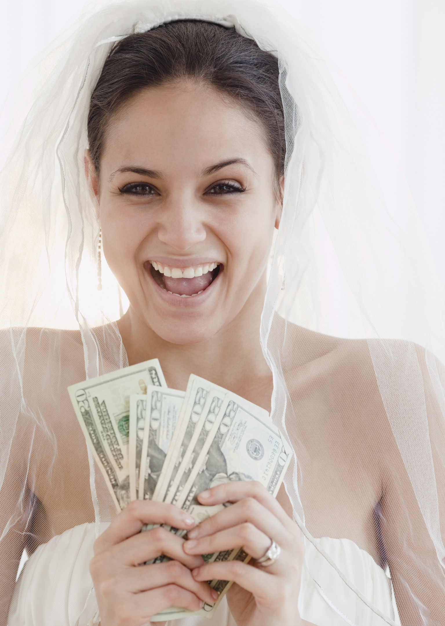 wedding-gift-amount-deemed-insufficient-by-bad-mannered-bride-huffpost