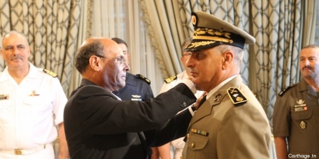 Cérémonie de prise de fonction du nouveau Chef d'état-major de l'armée de terre - Carthage, 09 juillet 2013