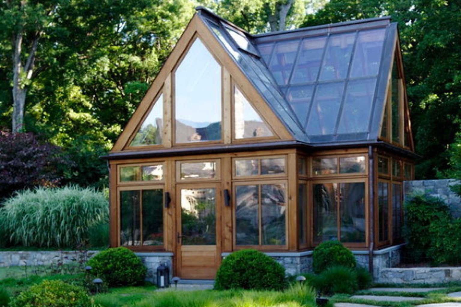 8 Gorgeous Greenhouses That Have Us Wanting To Become Botanists PHOTOS   O GREENHOUSES Facebook 