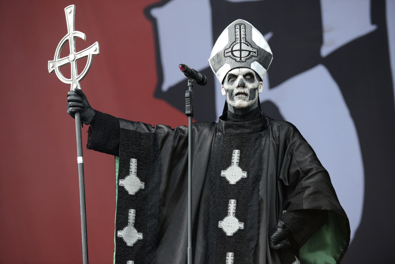 papa emeritus 2 hat