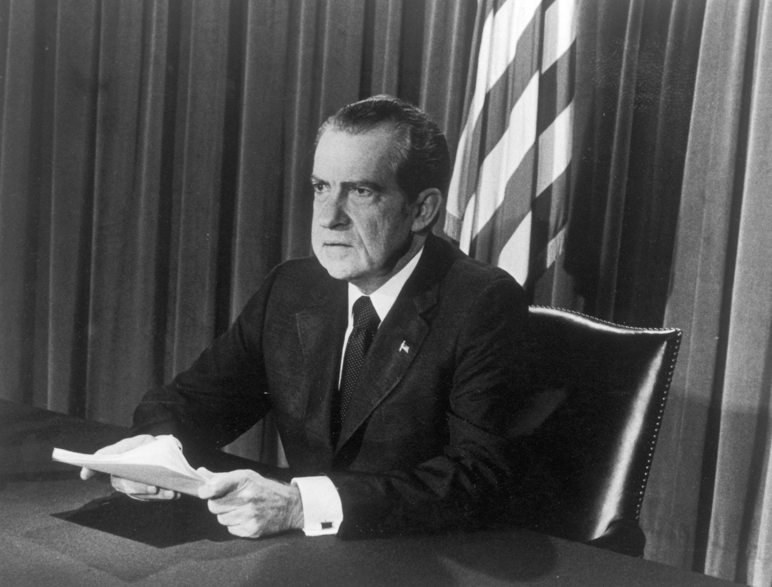 united states v nixon president of Nixon v united states, 506 us 224 (1993), was a united states supreme court decision that determined that the question of whether the senate had properly tried an impeachment was a political question and could not be resolved in the courts. united states v nixon president of Nixon v united states, 506 us 224 (1993), was a united states supreme court decision that determined that the question of whether the senate had properly tried an impeachment was a political question and could not be resolved in the courts.