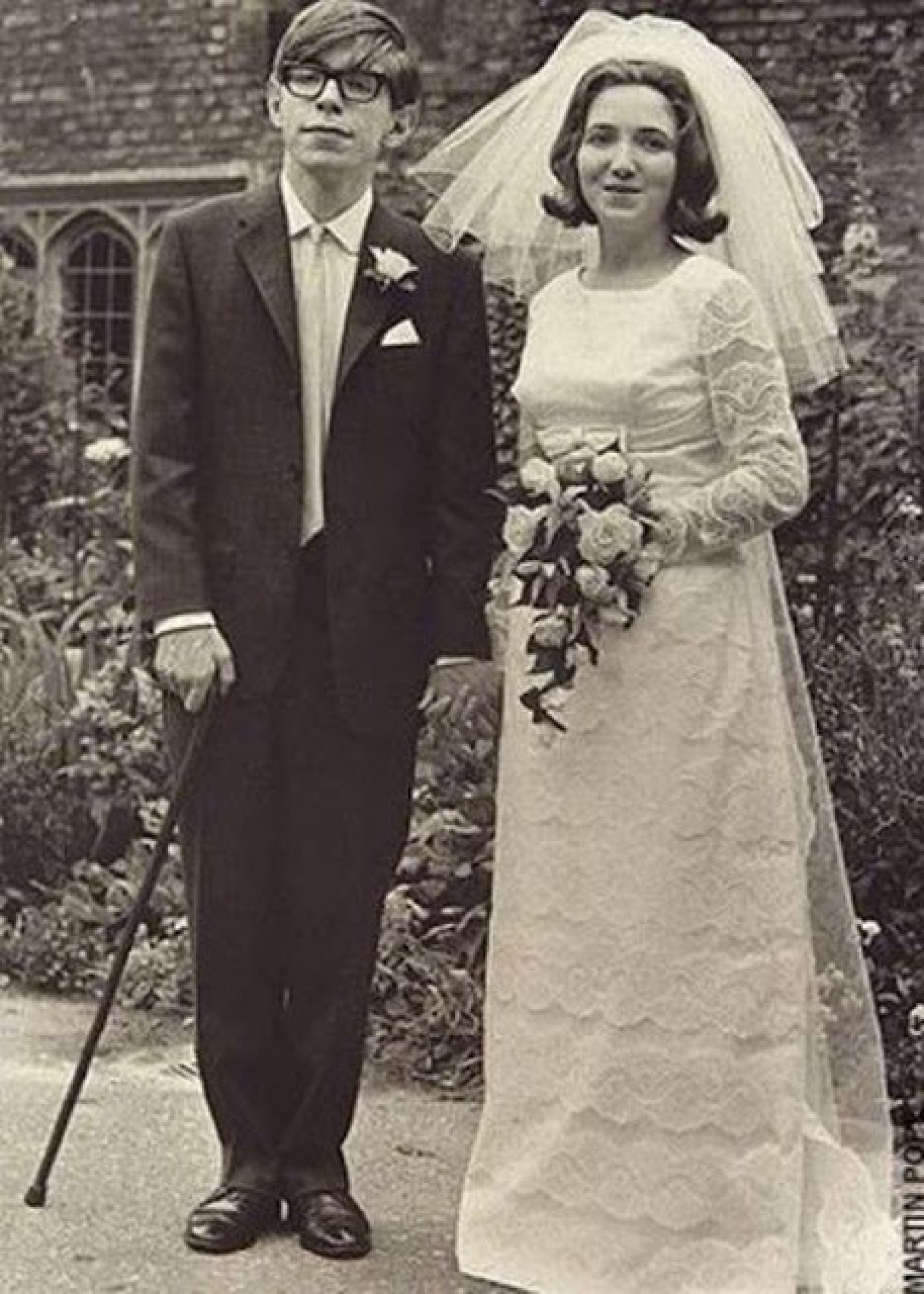 Stephen Hawking Wife Jane Wilde Look Lovely On Their Wedding Day In 1965 Photo Huffpost