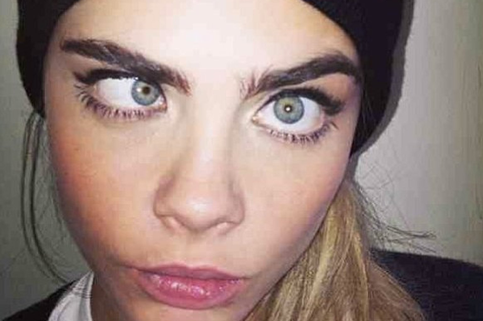 Cara Delevingne Is The Funniest Model Around Photoss Huffpost 