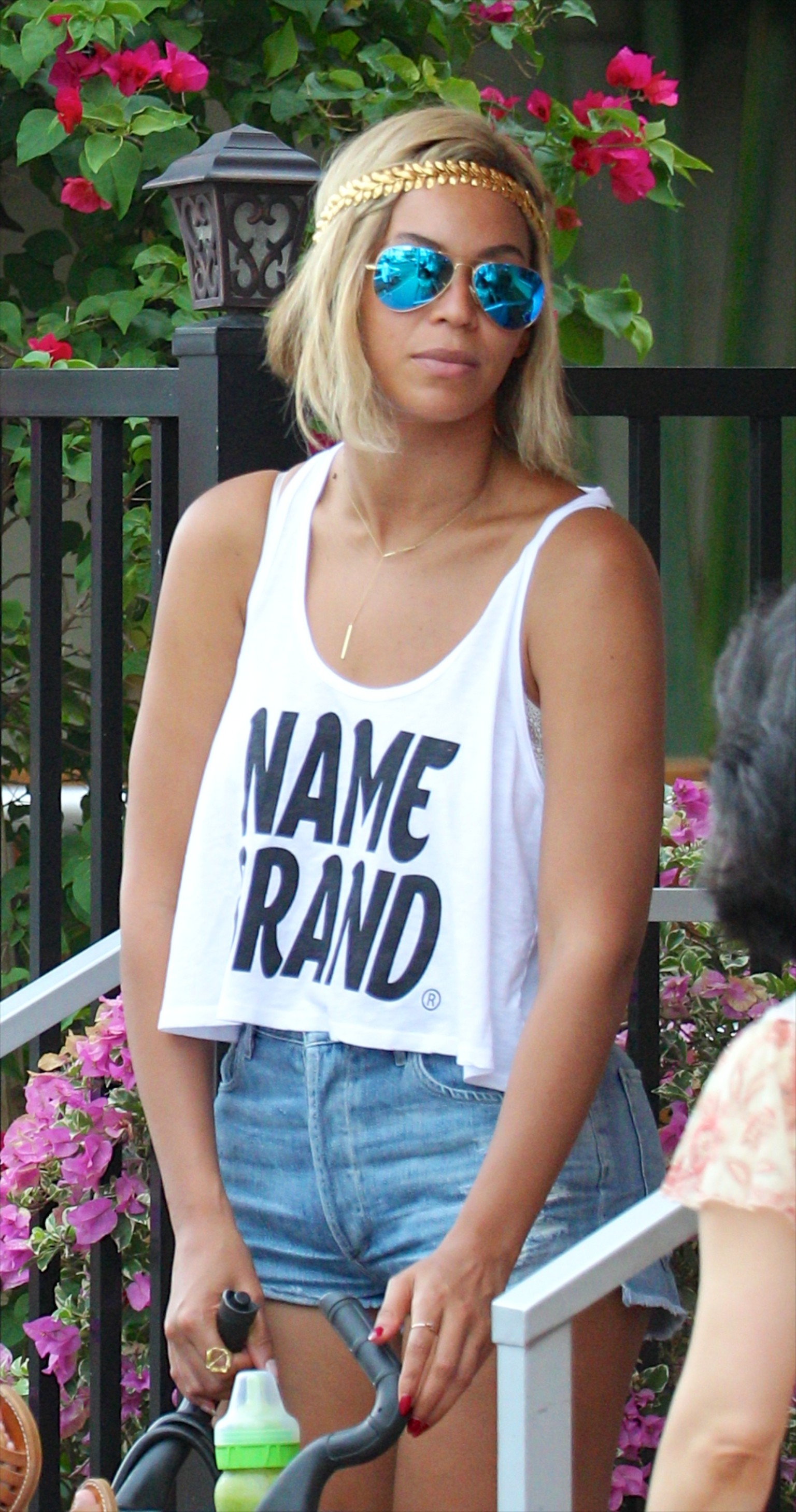 Beyonce's Haircut Is Already Gone (PHOTOS) | HuffPost