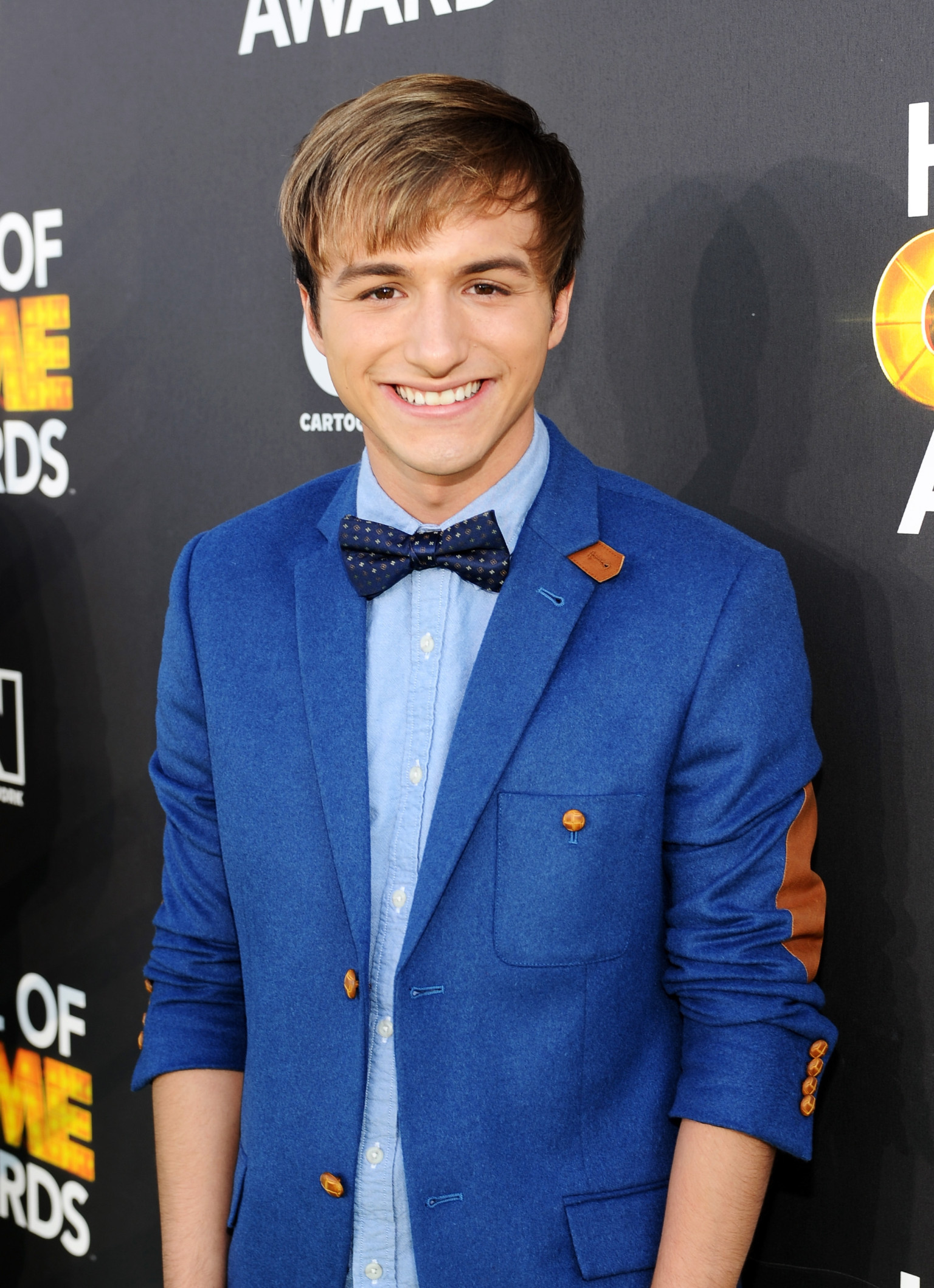 Lucas Cruikshank Comes Out Nickelodeons Fred Reveals Hes Gay Video Huffpost 