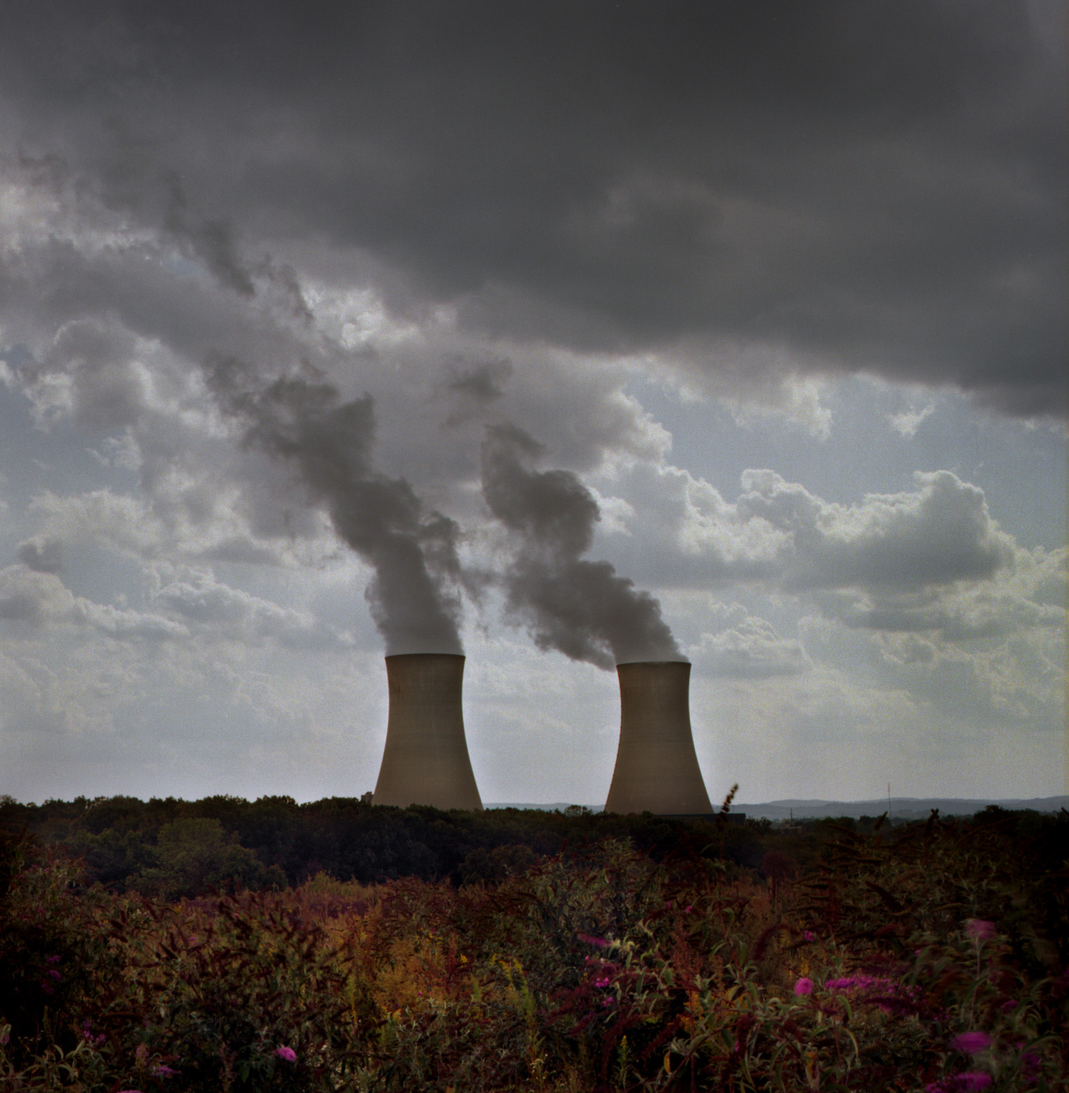 UFO Buzzed French Nuclear Power Plant Says Director | HuffPost