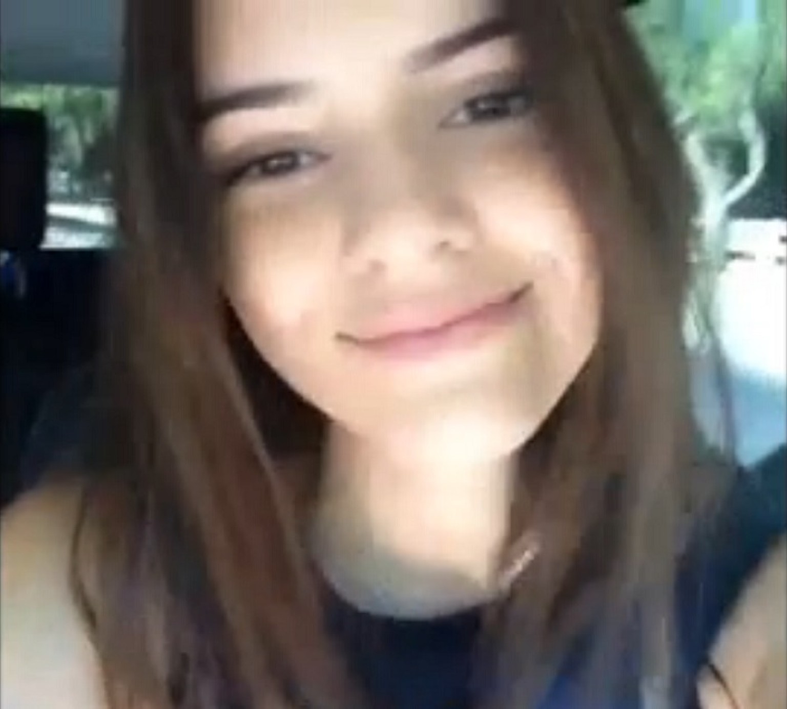 Kendall Jenner Takes Video Selfies While Driving Posts Them Online 