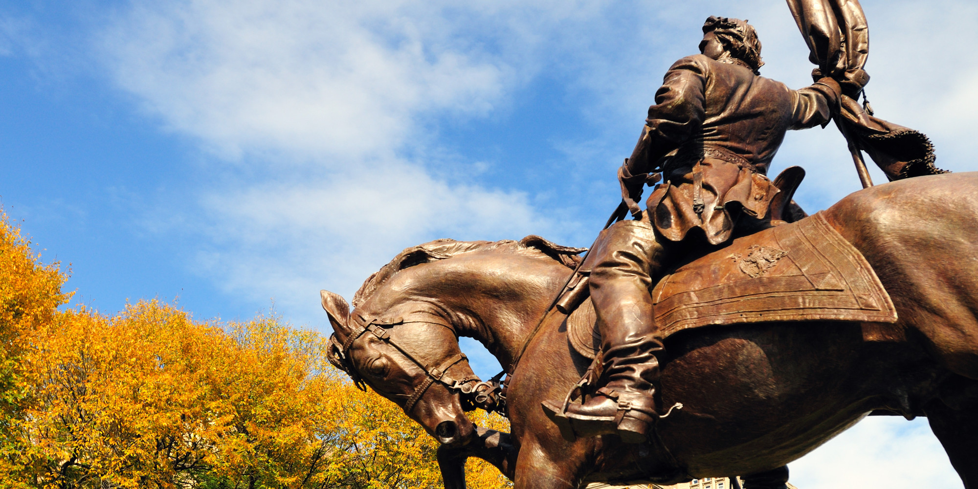 Web here are eight ways to experience the unique twists chicago has on the traditional fall holidays of harvest, halloween, día de los muertos, and thanksgiving. 21 Amazing Things To Do This Fall In Chicago HuffPost