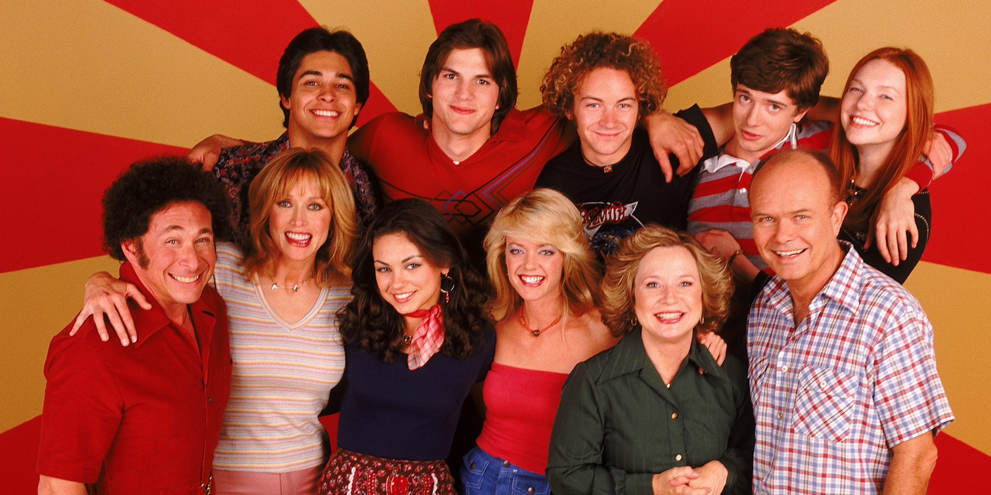 that-70s-show-reunion-cast-sings-show-theme-song-together-huffpost