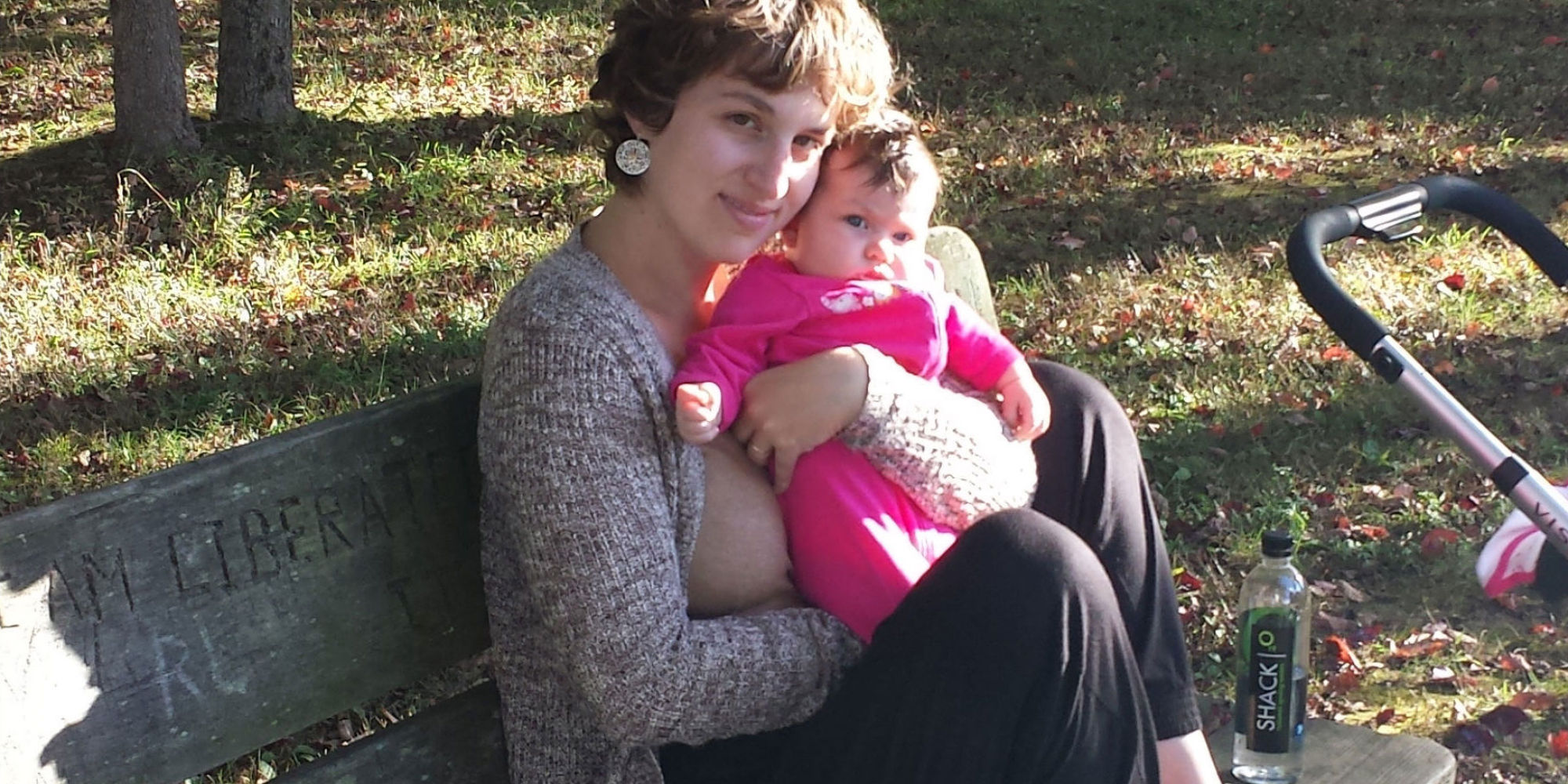 I Dont Care What You Think Of Me Breastfeeding In Public Huffpost 