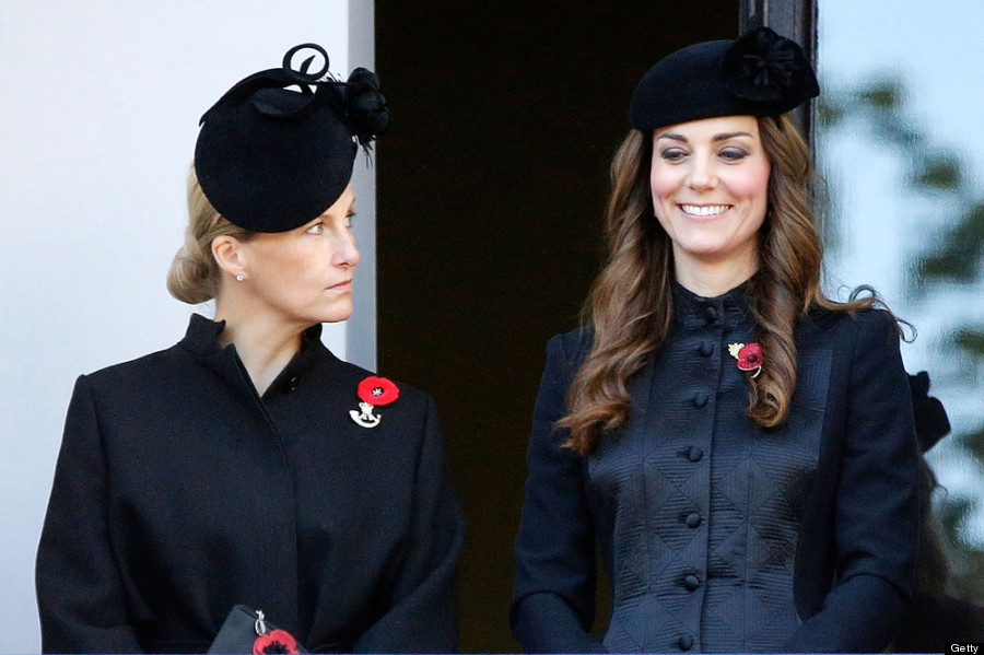 Kate Middleton's Remembrance Day Coat Sells Out (PHOTOS) HuffPost Canada