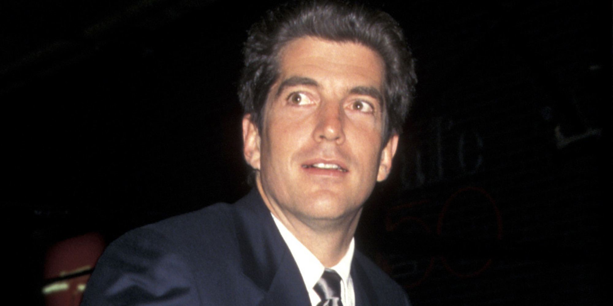 John F Kennedy Jr Was So Dreamy He Made Questionable Trends Look Cool Huffpost 8582