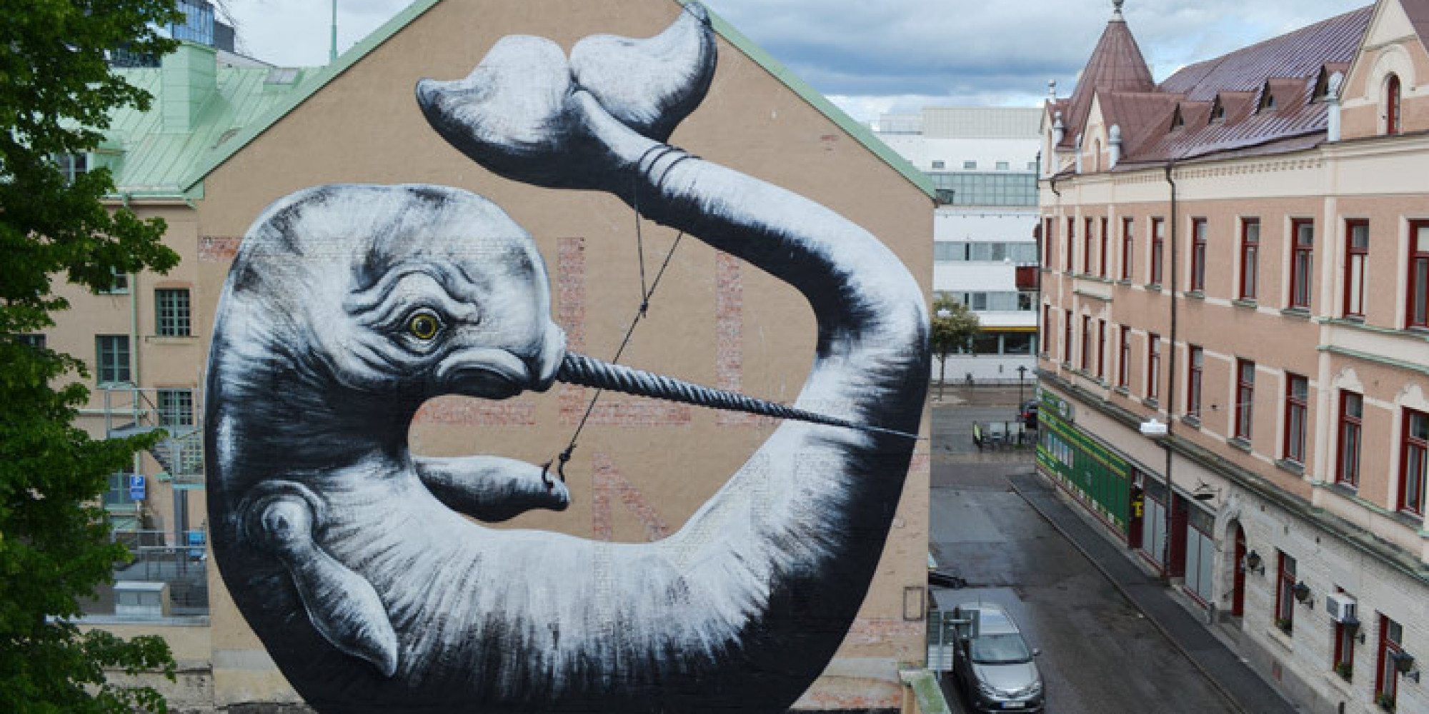 ROA Gets Up With New Animals In Tow | HuffPost