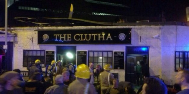 Un hélicoptère de la police s'écrase sur un pub à Glasgow