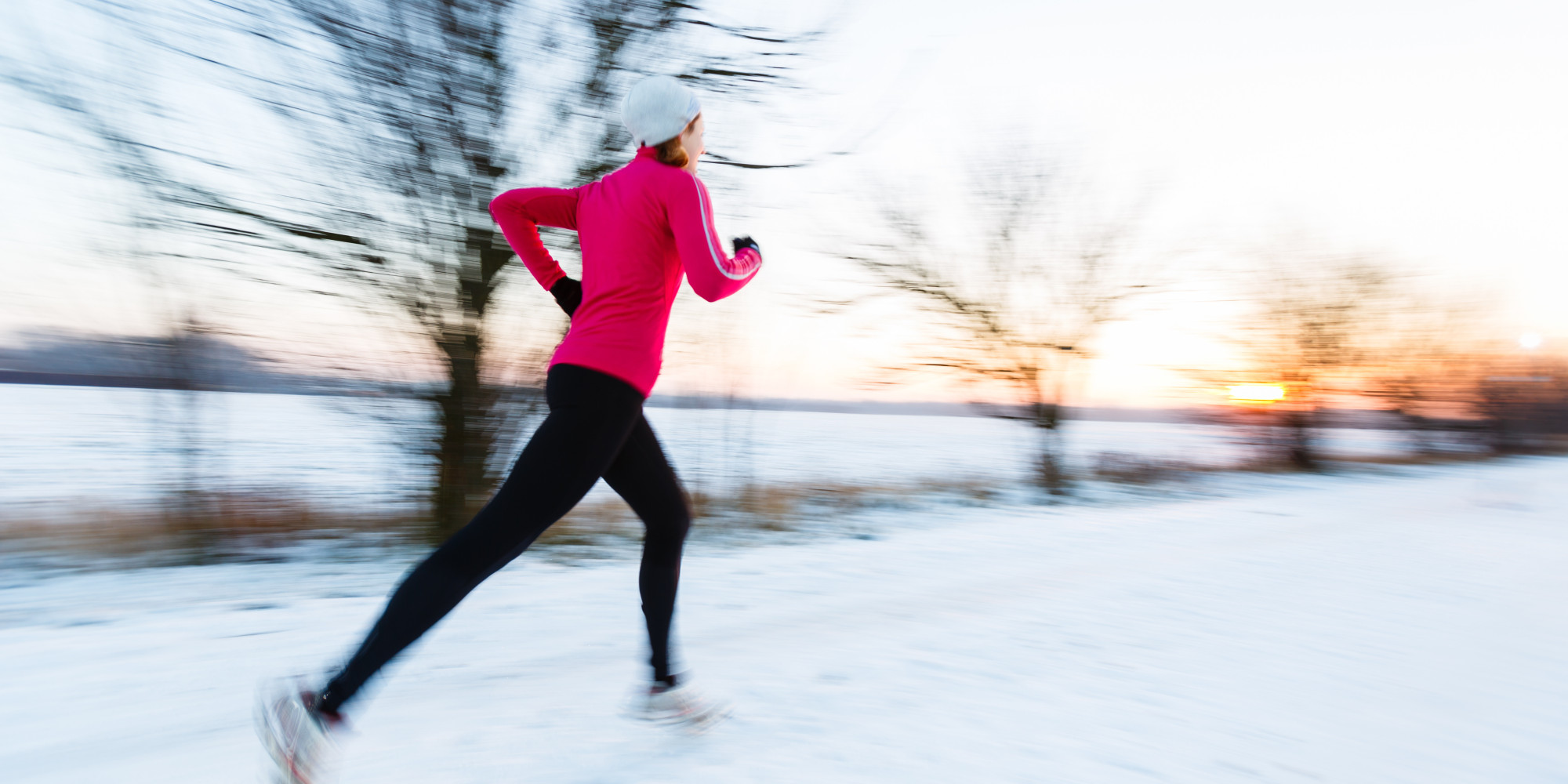 running-in-winter-snow-problem-20-must-have-items-for-cold-weather