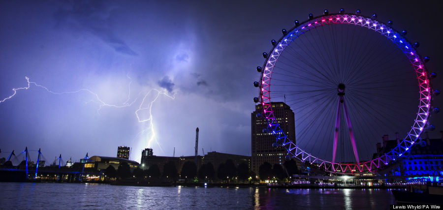 london eye lightning