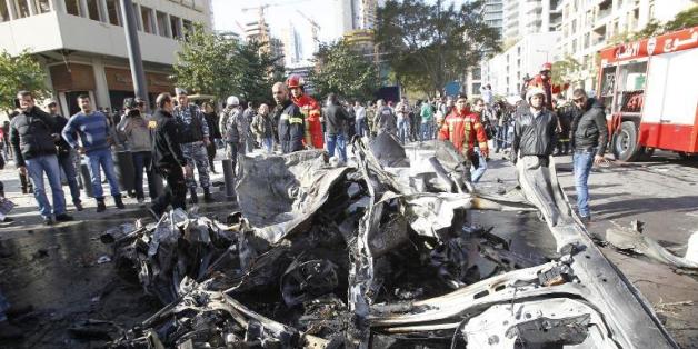 Attentat à la voiture piégée au coeur de Beyrouth aujourd'hui