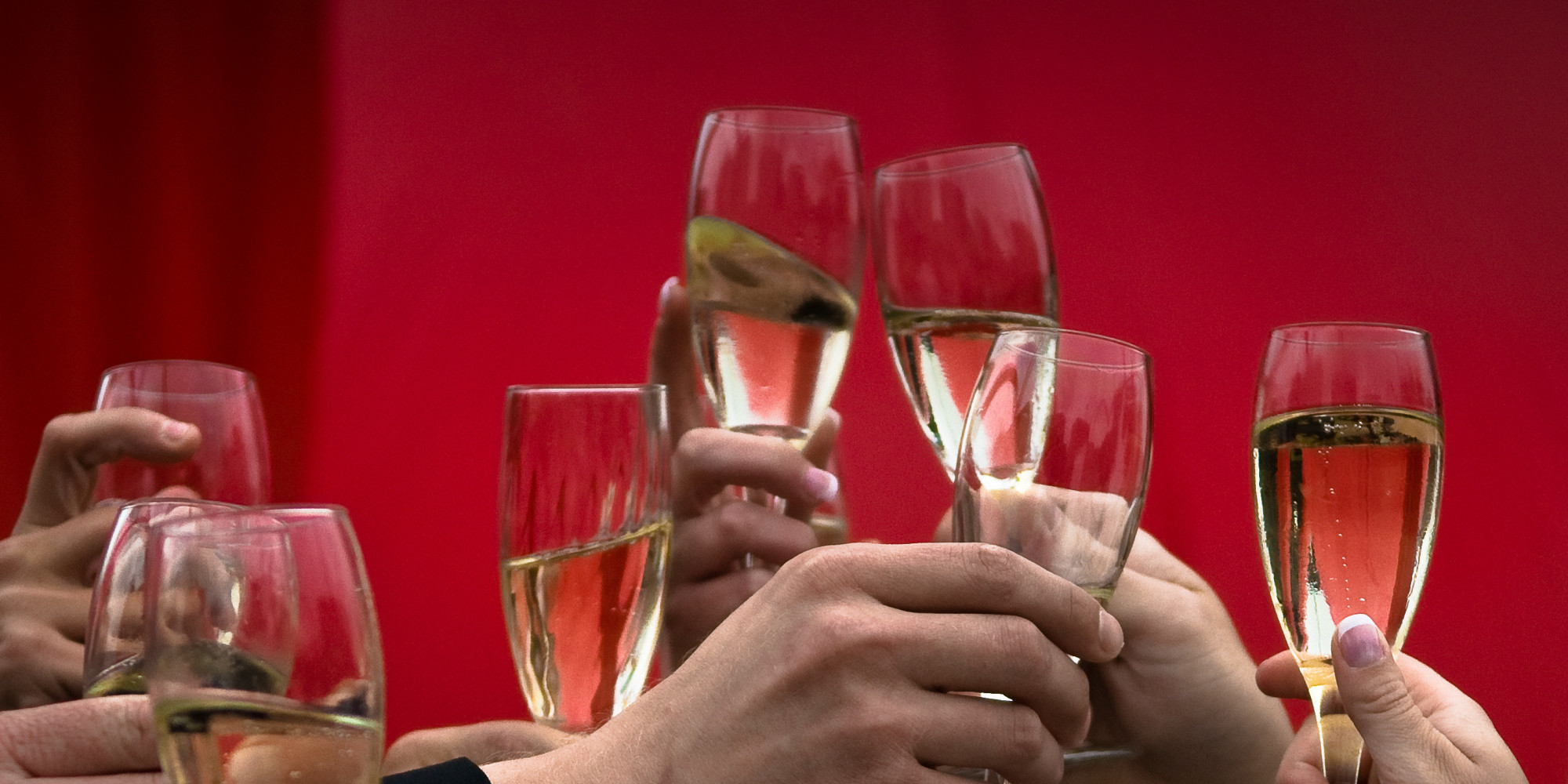 toasting-etiquette-do-s-and-don-ts-huffpost