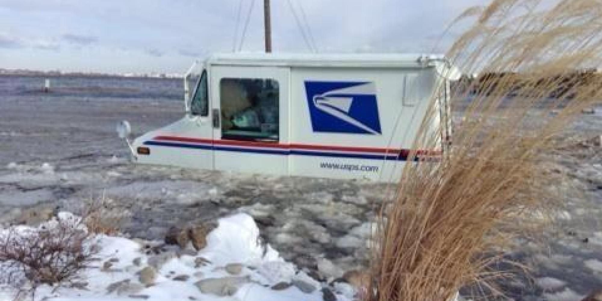 Postal Worker Gets Stuck In Icy River Where Street Used To Be (PHOTO) | HuffPost