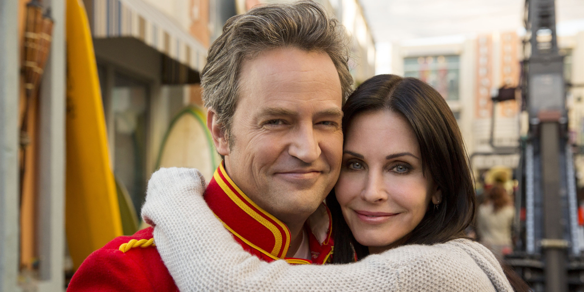 See All The 'Friends' Nods In This Week's 'Cougar Town ...