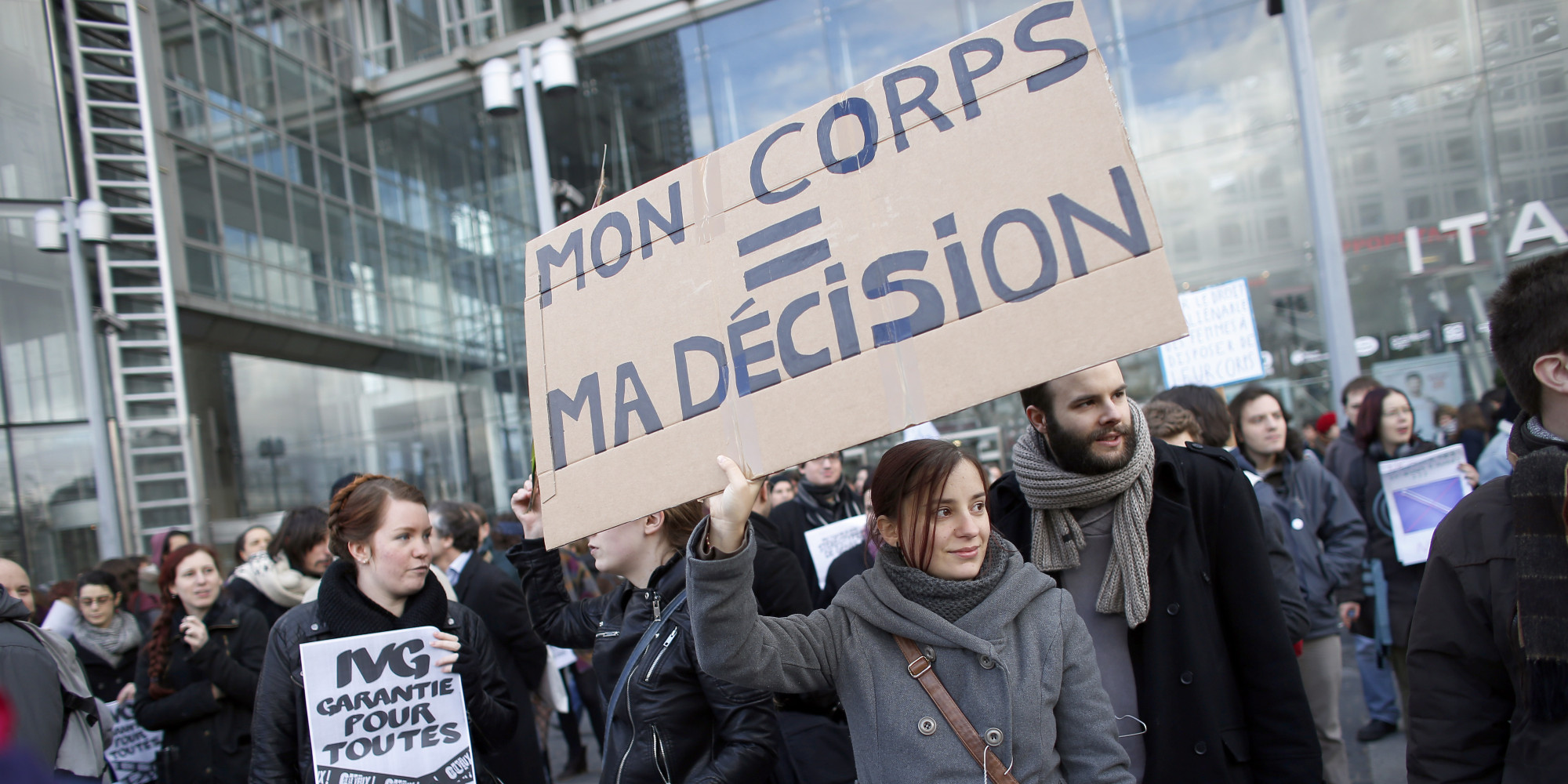 France Approves Abortion Bill In Vote To Ease Requirements For ...