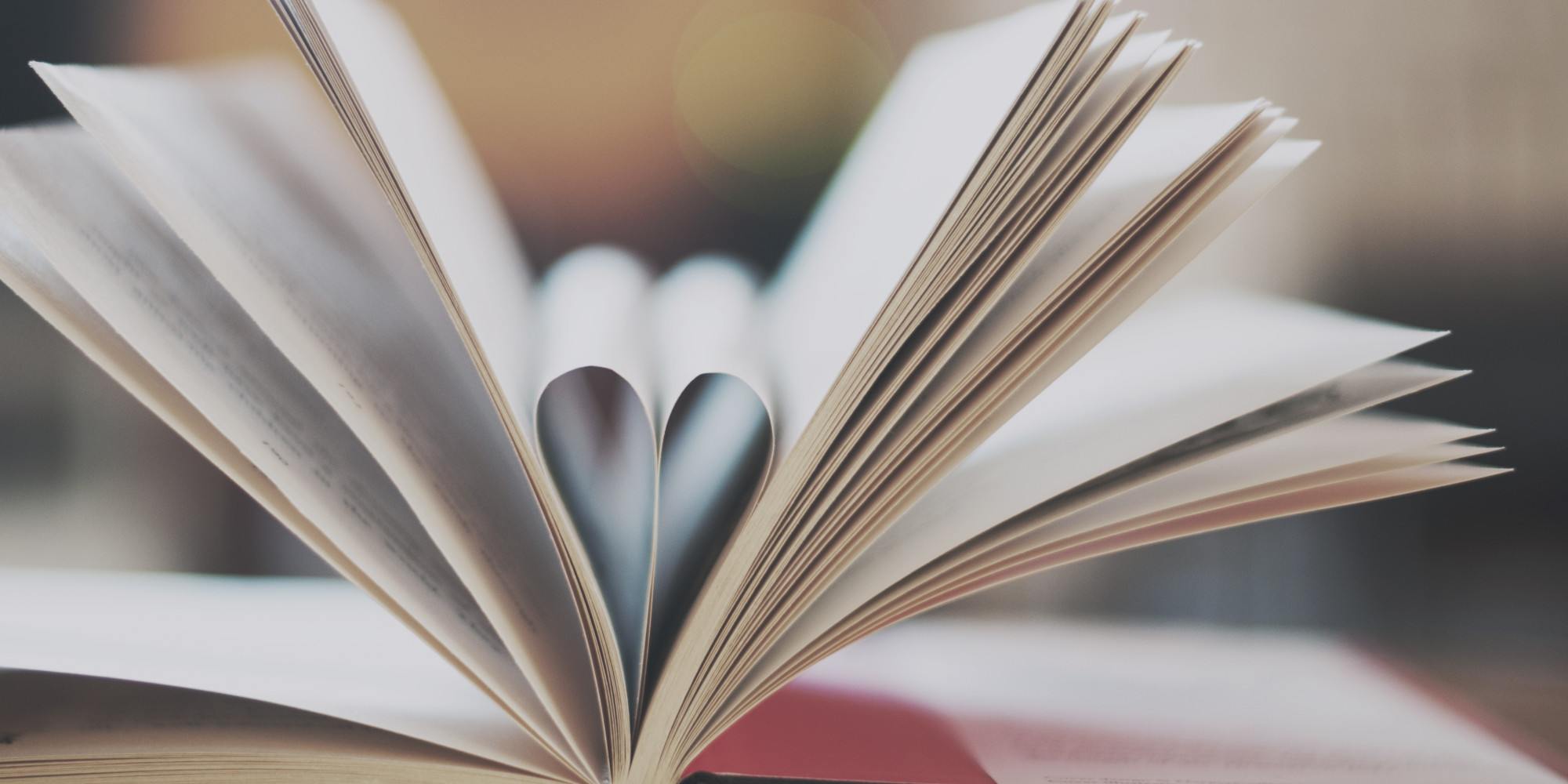 16 Major Advantages Of Being A Book Lover  HuffPost