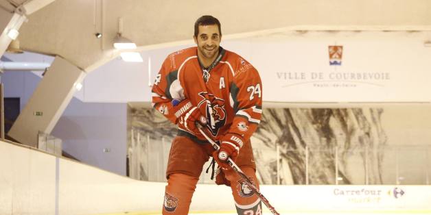 Ihab Ayed, 33 ans joueur de Hockey sur glace tunisien évoluant en France souhaite importer le hockey sur glace en Tunisie