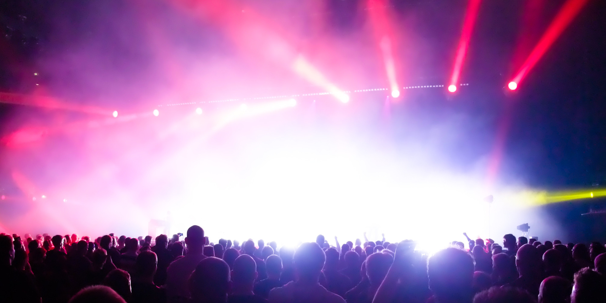 Millennials, Put Your Phone Down at Concerts | HuffPost
