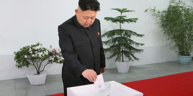 Kim Jong-Un, dirigeant de la Corée du Nord, en train de voter