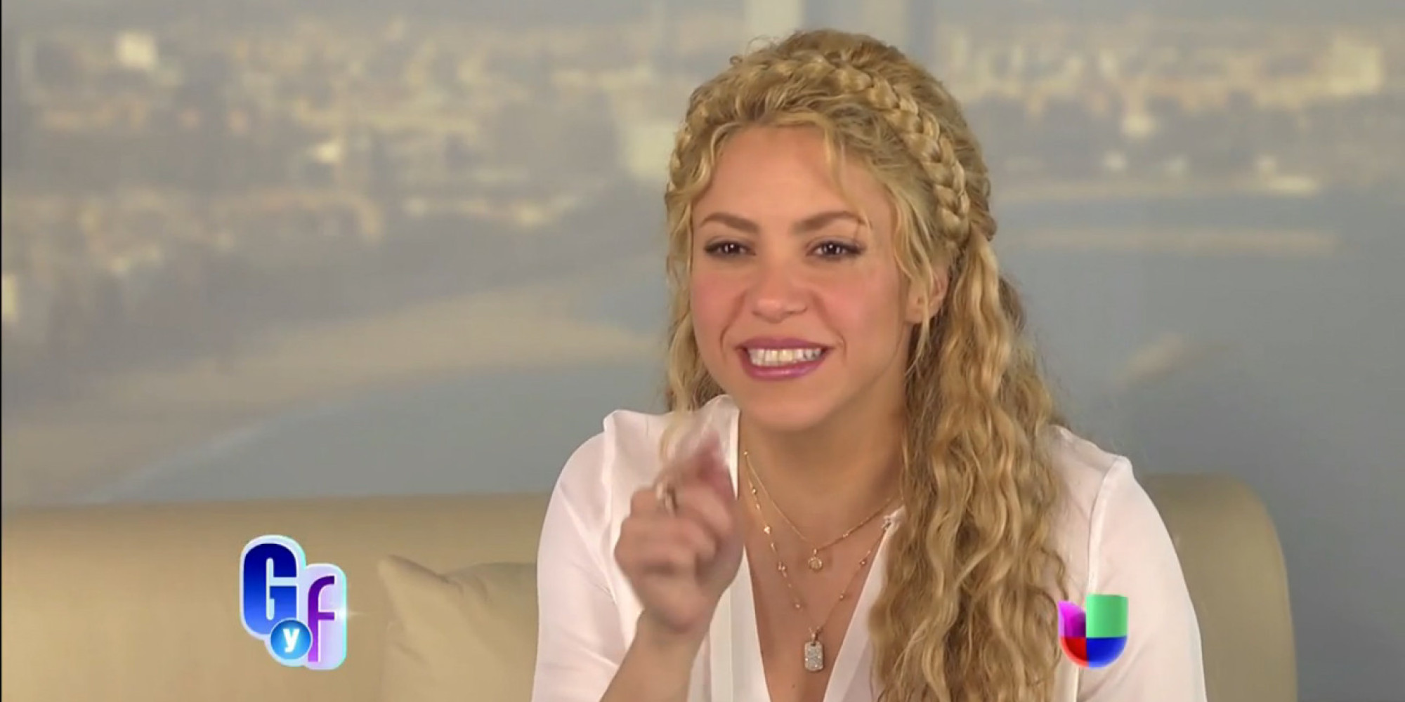 What Crosses Shakira's Mind When She Sees Her Boyfriend's Body (VIDEO) | HuffPost2000 x 1000