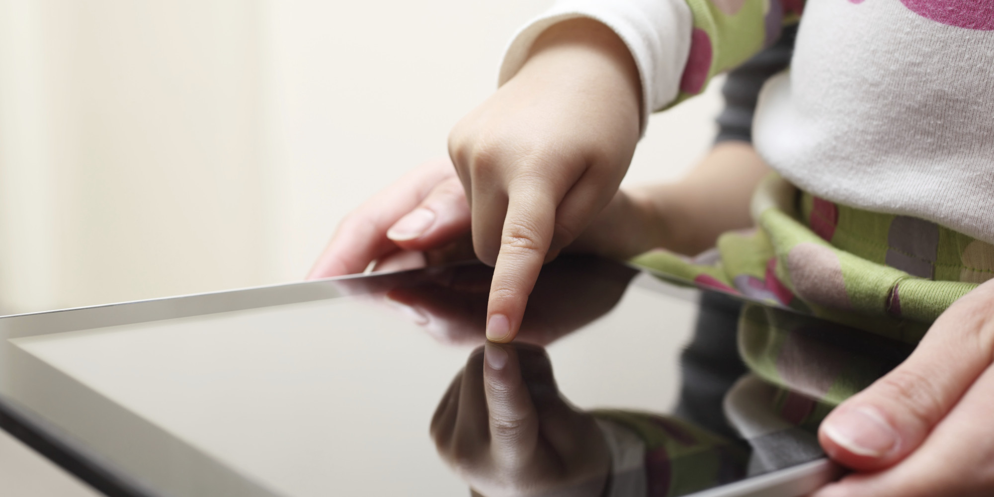 Still No Evidence That Touch Screens Are Good for Babies HuffPost