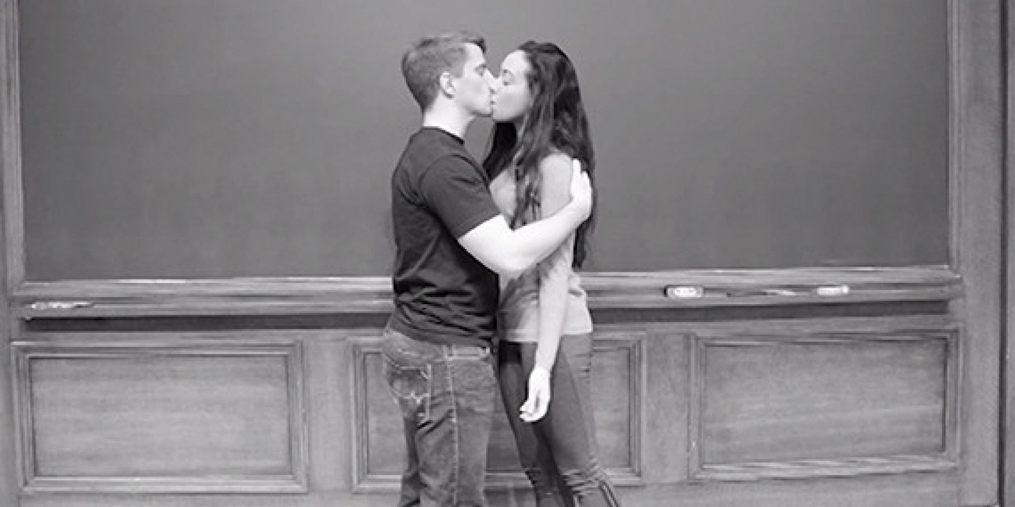 How To Get A Kiss On The First Date