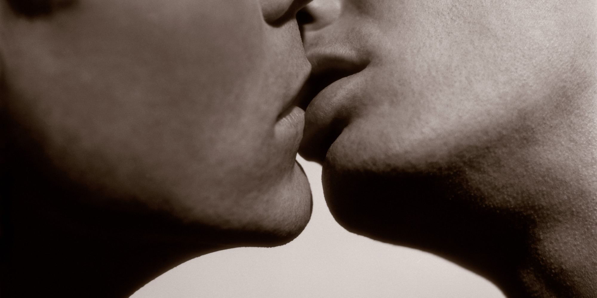 Gay Latino Kissing 27