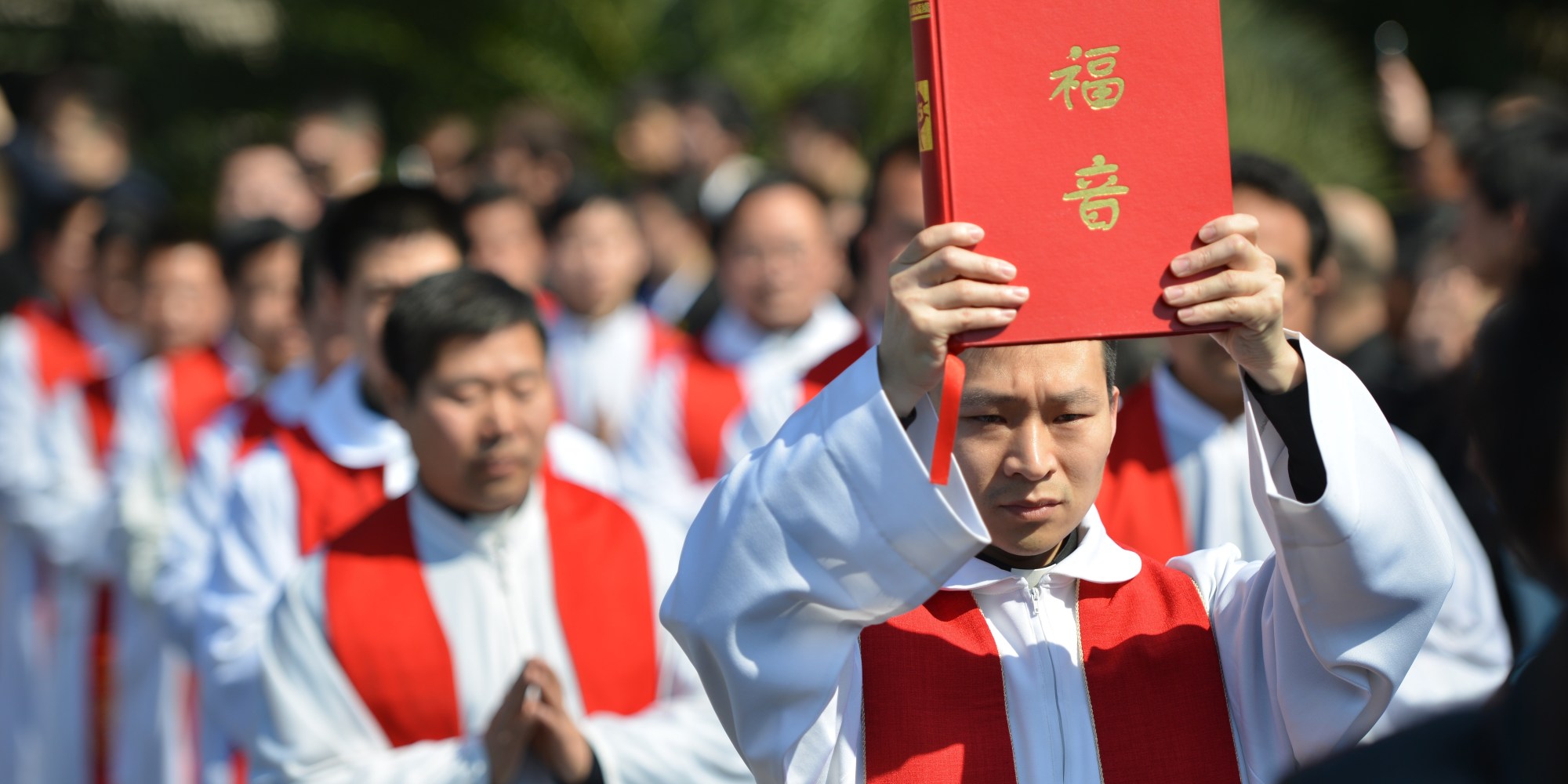 China On Track To World's Largest Christian Country By 2025