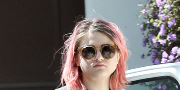 Frances Bean Cobain Is The Spitting Image Of Her Late Father Kurt