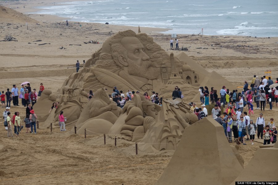 Taiwan's Sand Sculpture Festival 2014's Contestants Will Leave You In